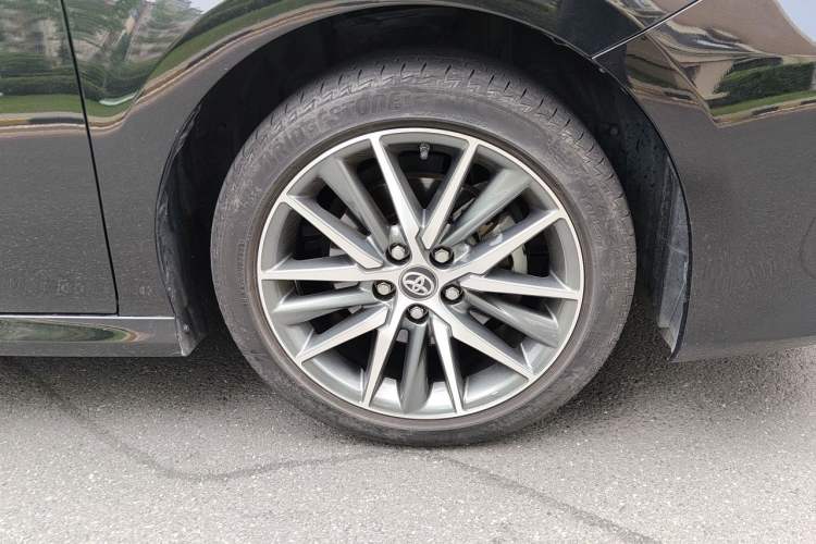 Used Toyota Camry 2021 2.5G Luxury Edition Right Front Wheel Hub