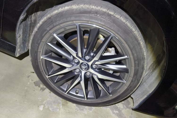 Used Toyota Camry 2021 2.5G Luxury Edition Right Front Wheel Hub
