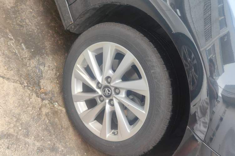 Used Toyota Camry 2021 2.0G Luxury Edition Right Front Wheel Hub