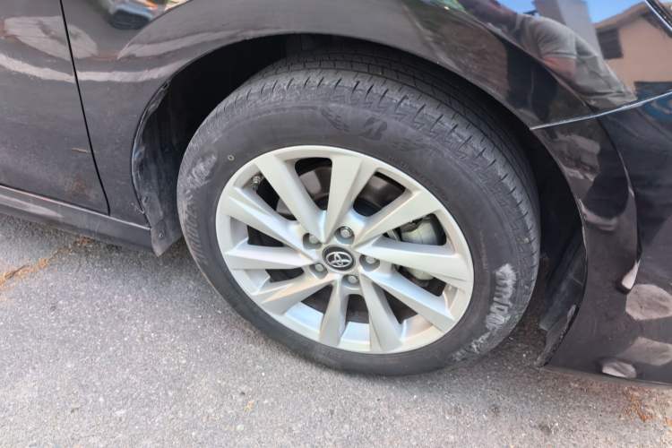 Used Toyota Camry 2021 2.0G Luxury Edition Right Front Wheel Hub