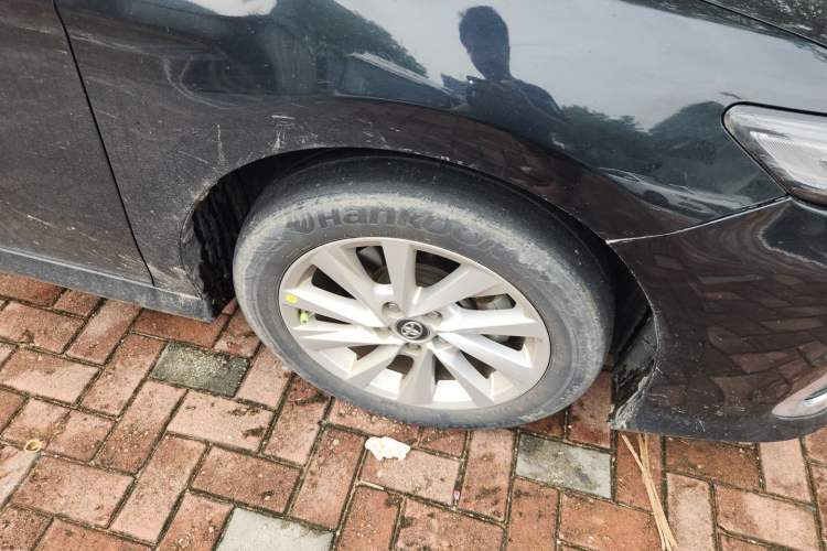 Used Toyota Camry 2021 2.0G Luxury Edition Right Front Wheel Hub