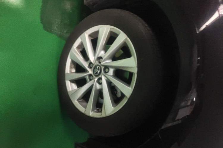 Used Toyota Camry 2021 2.0G Luxury Edition Right Front Wheel Hub