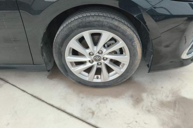 Used Toyota Camry 2021 2.0G Luxury Edition Right Front Wheel Hub