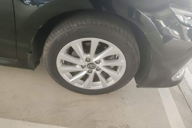 Used Toyota Camry 2021 2.0G Luxury Edition Right Front Wheel Hub