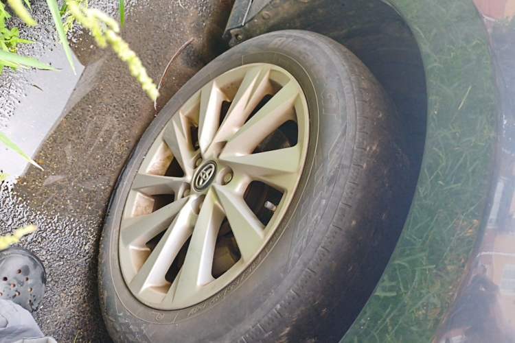 Used Toyota Camry 2021 2.0G Luxury Edition Right Front Wheel Hub