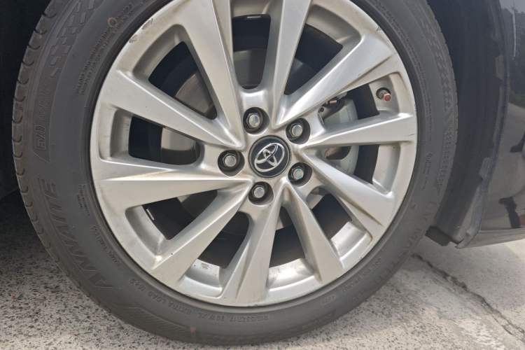 Used Toyota Camry 2021 Dual-Motor 2.5 HGVP Leading Edition Right Front Wheel Hub