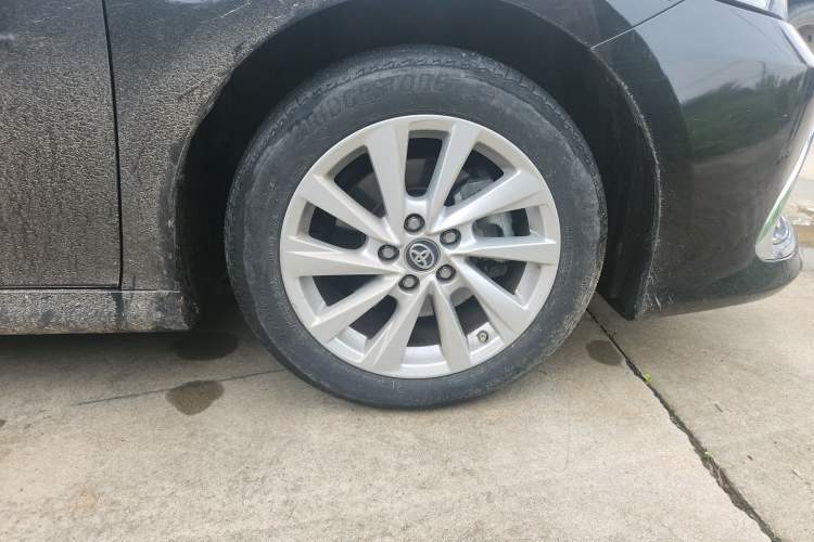 Used Toyota Camry 2021 2.0G Luxury Edition Right Front Wheel Hub