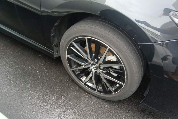 Used Toyota Camry 2021 2.0S FENGSHANG Edition Right Front Wheel Hub