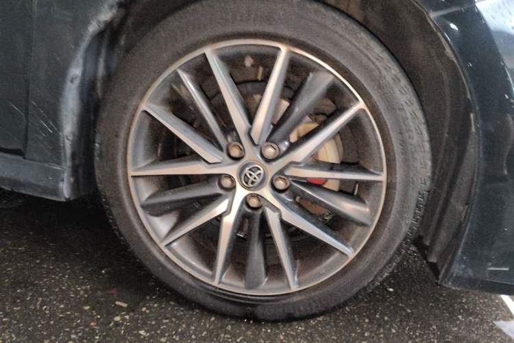 Used Toyota Camry 2021 2.5G Luxury Edition Right Front Wheel Hub