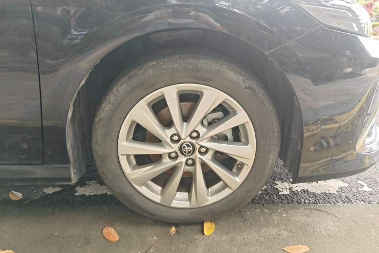 Used Toyota Camry 2021 2.0G Luxury Edition Right Front Wheel Hub