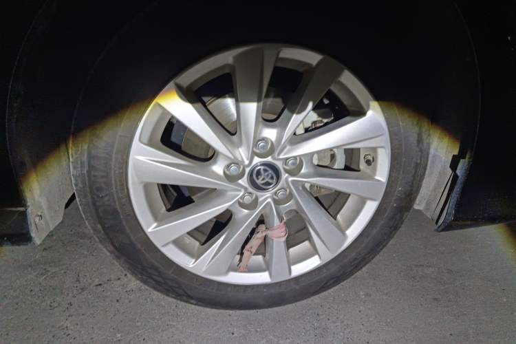 Used Toyota Camry 2021 2.0G Luxury Edition Right Front Wheel Hub