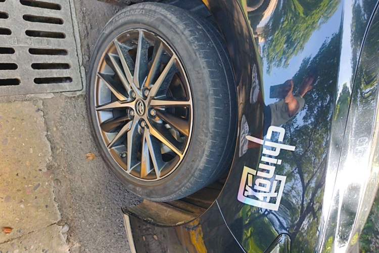 Used Toyota Camry 2021 2.5G Luxury Edition Right Front Wheel Hub