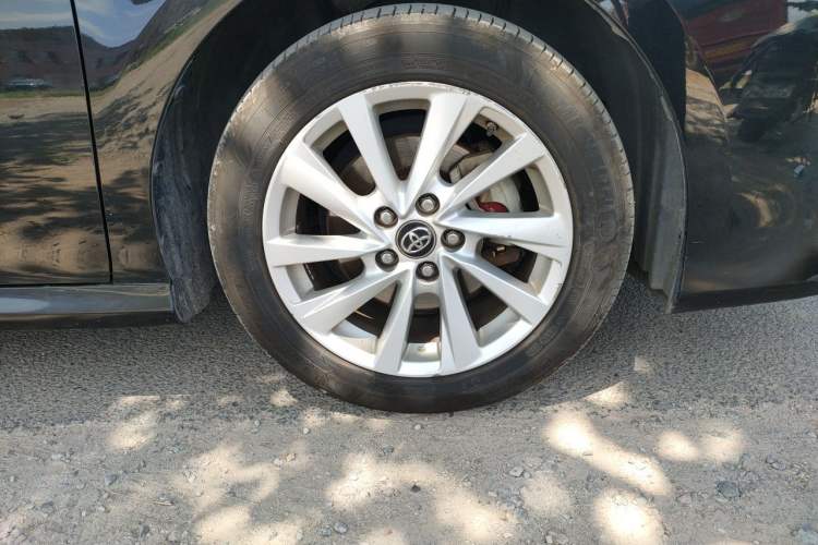 Used Toyota Camry 2021 Dual-Motor 2.5 HGVP Leading Edition Right Front Wheel Hub