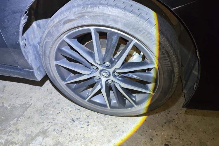 Used Toyota Camry 2021 2.0S FENGSHANG Edition Right Front Wheel Hub