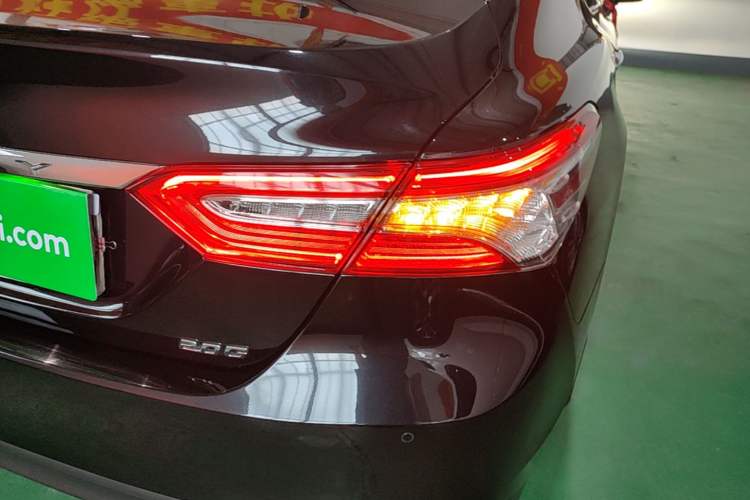 Used Toyota Camry 2021 2.0G Luxury Edition Right Rear Taillight