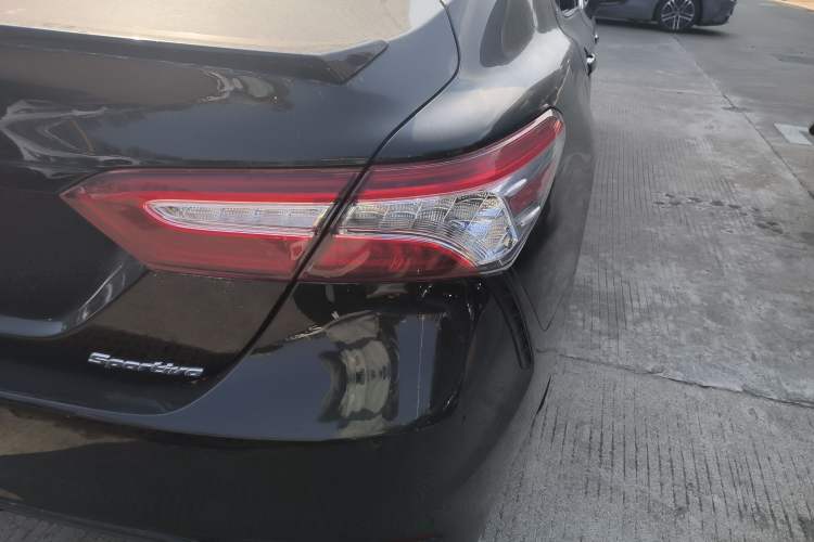 Used Toyota Camry 2021 2.0S FENGSHANG Edition Right Rear Taillight