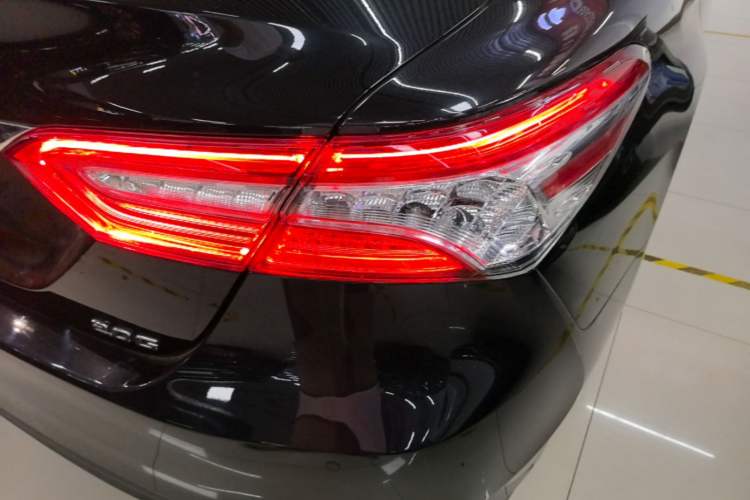 Used Toyota Camry 2021 2.0G Luxury Edition Right Rear Taillight