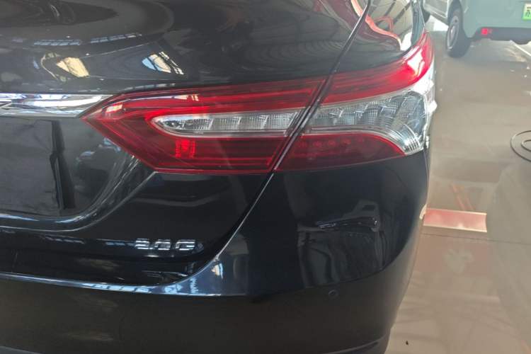 Used Toyota Camry 2021 2.0G Luxury Edition Right Rear Taillight