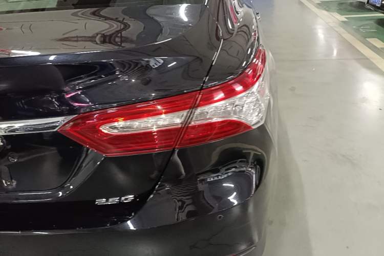 Used Toyota Camry 2021 2.5G Luxury Edition Right Rear Taillight