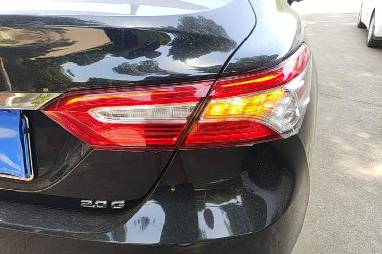 Used Toyota Camry 2021 2.0G Luxury Edition Right Rear Taillight