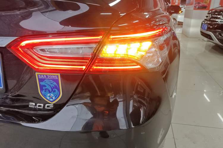 Used Toyota Camry 2021 2.0G Luxury Edition Right Rear Taillight