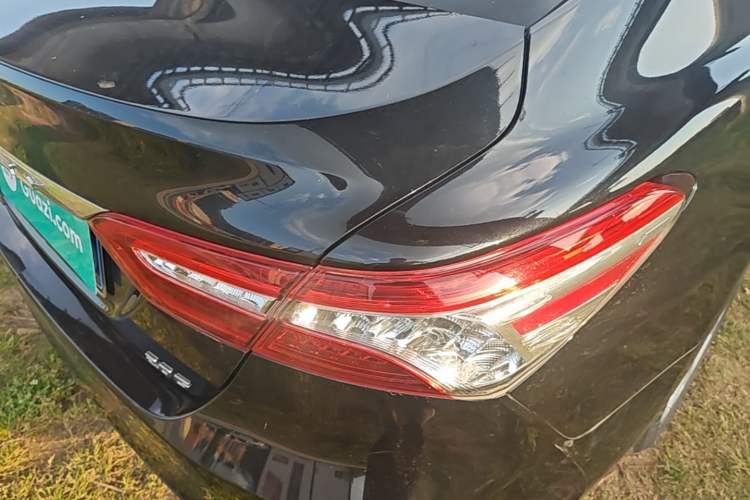 Used Toyota Camry 2021 2.0G Luxury Edition Right Rear Taillight