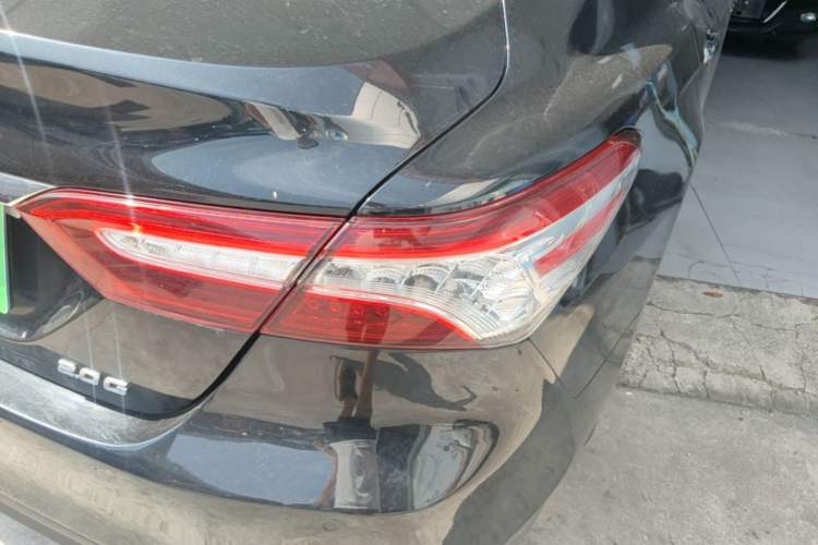 Used Toyota Camry 2021 2.0G Luxury Edition Right Rear Taillight