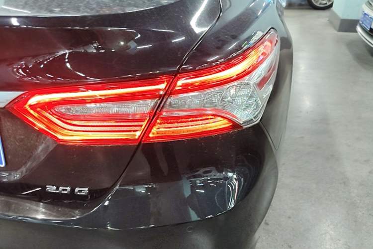 Used Toyota Camry 2021 2.0G Luxury Edition Right Rear Taillight