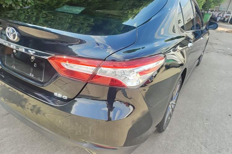 Used Toyota Camry 2021 2.5G Luxury Edition Right Rear Taillight