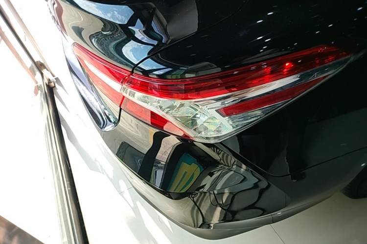 Used Toyota Camry 2021 2.0G Luxury Edition Right Rear Taillight