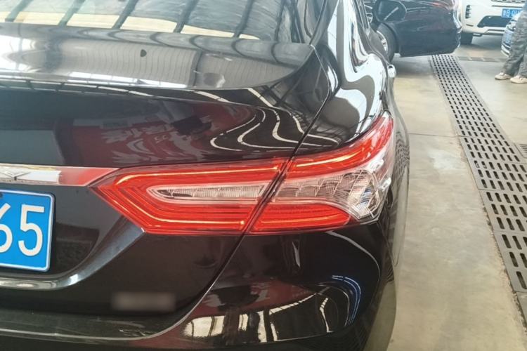 Used Toyota Camry 2021 2.0G Luxury Edition Right Rear Taillight