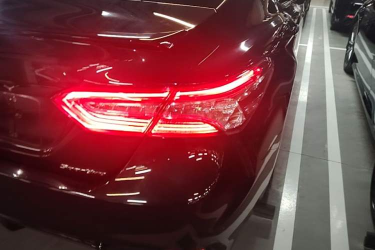Used Toyota Camry 2021 2.5S Fēngshàng Edition Right Rear Taillight