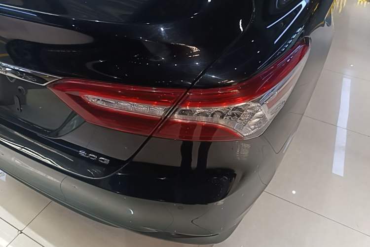 Used Toyota Camry 2021 2.0G Luxury Edition Right Rear Taillight