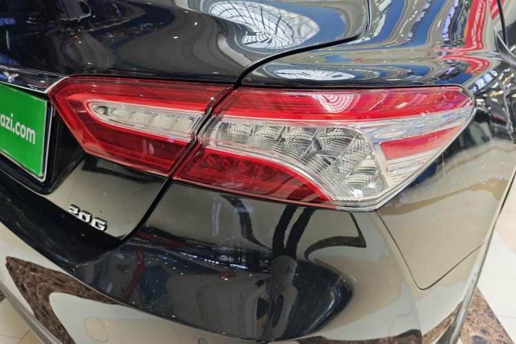 Used Toyota Camry 2021 2.0G Luxury Edition Right Rear Taillight