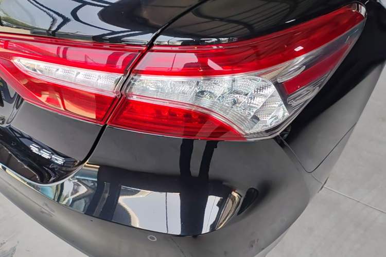 Used Toyota Camry 2021 2.5G Luxury Edition Right Rear Taillight