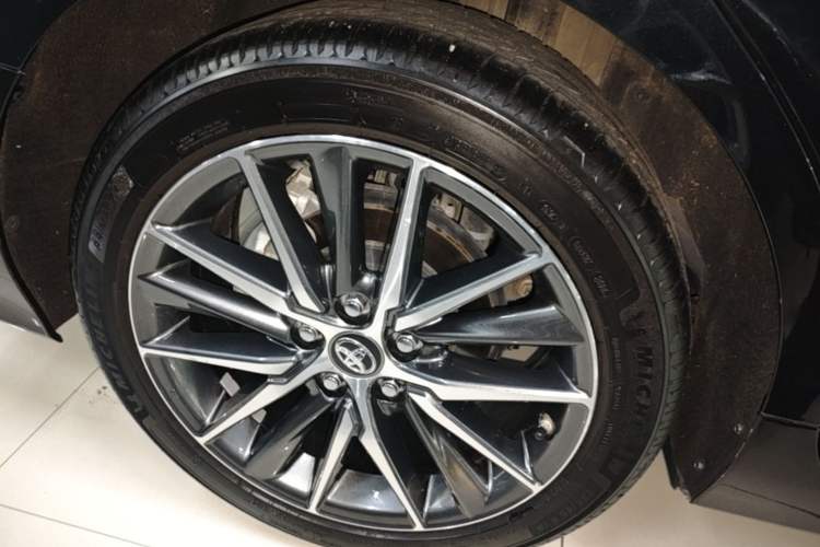 Used Toyota Camry 2021 2.5G Luxury Edition Right Rear Wheel Hub