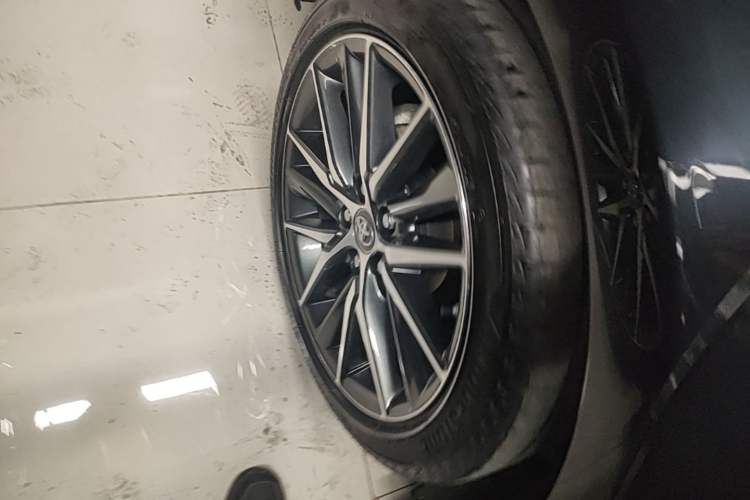 Used Toyota Camry 2021 2.5G Luxury Edition Right Rear Wheel Hub