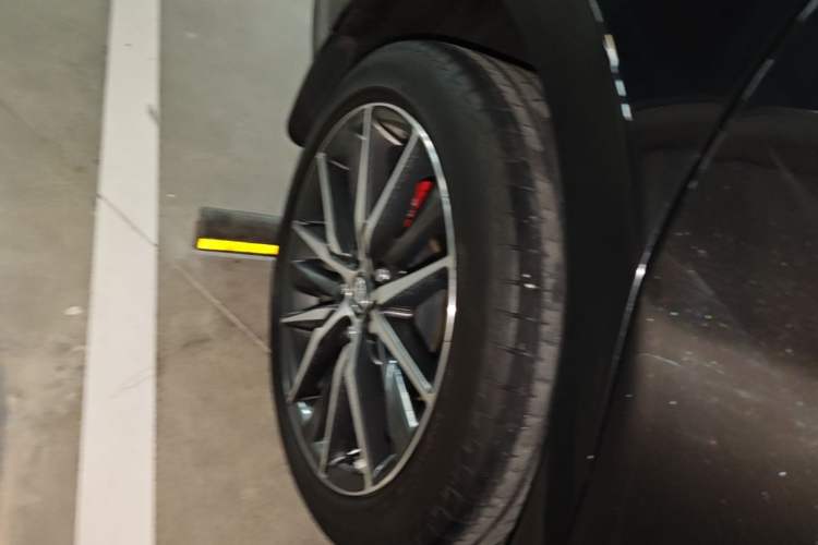 Used Toyota Camry 2021 2.5G Luxury Edition Right Rear Wheel Hub