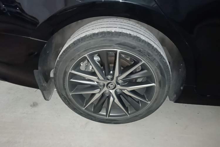 Used Toyota Camry 2021 2.5Q Flagship Edition Right Rear Wheel Hub
