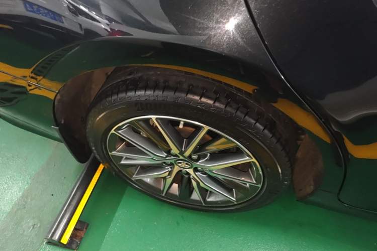 Used Toyota Camry 2021 2.5G Luxury Edition Right Rear Wheel Hub