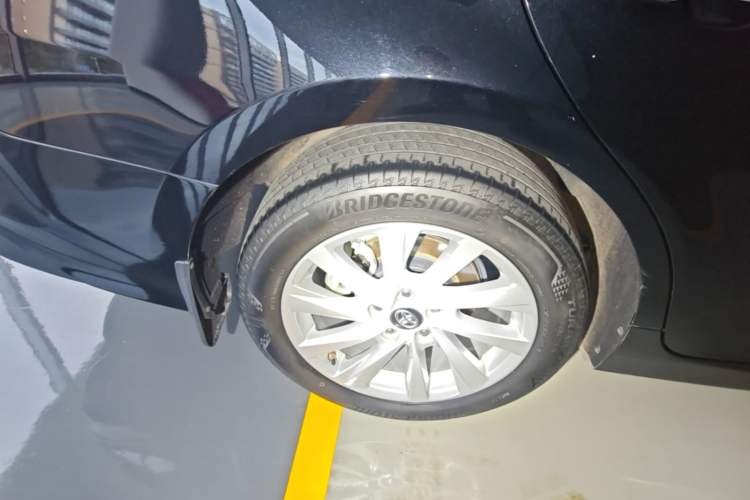Used Toyota Camry 2021 Dual-Motor 2.5 HGVP Leading Edition Right Rear Wheel Hub