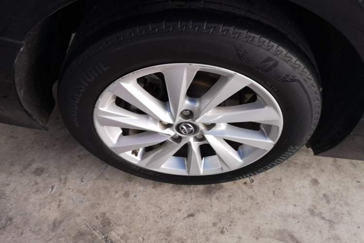 Used Toyota Camry 2021 2.0G Luxury Edition Right Rear Wheel Hub
