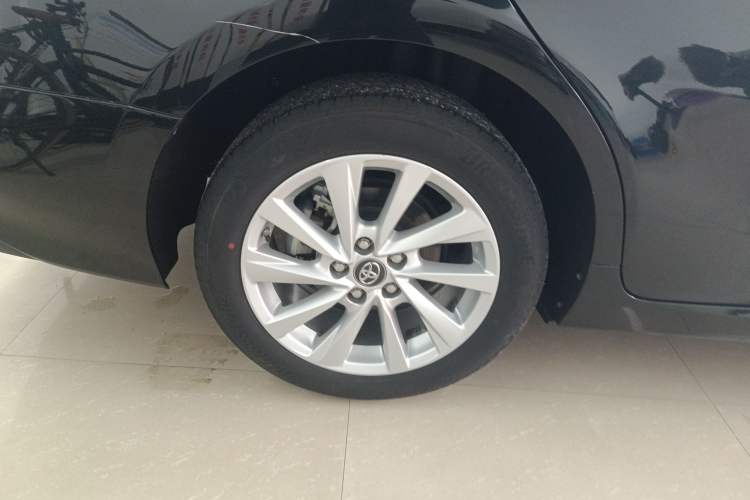 Used Toyota Camry 2021 2.0G Luxury Edition Right Rear Wheel Hub