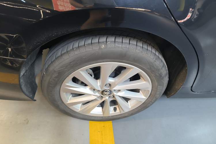 Used Toyota Camry 2021 Dual-Motor 2.5 HGVP Leading Edition Right Rear Wheel Hub