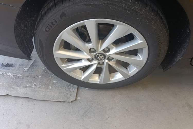 Used Toyota Camry 2021 2.0G Luxury Edition Right Rear Wheel Hub