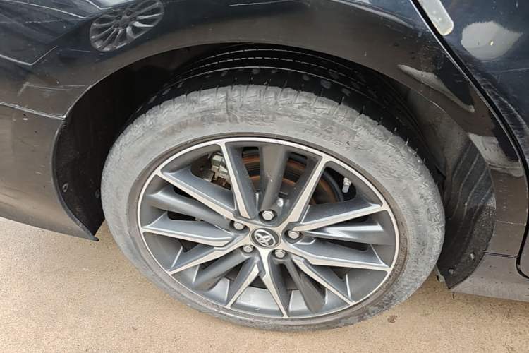 Used Toyota Camry 2021 2.5G Luxury Edition Right Rear Wheel Hub