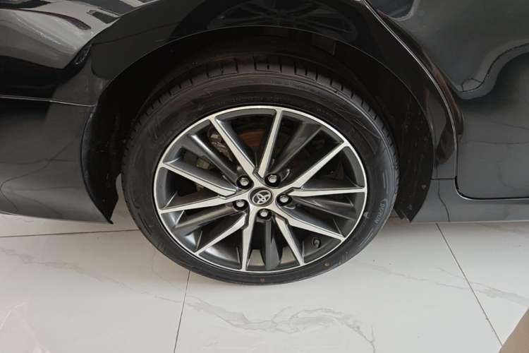 Used Toyota Camry 2021 2.5G Luxury Edition Right Rear Wheel Hub
