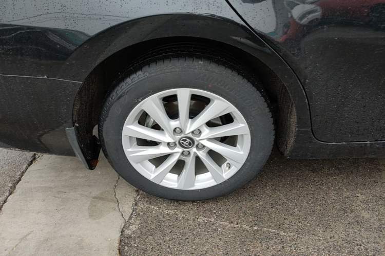 Used Toyota Camry 2021 2.0G Luxury Edition Right Rear Wheel Hub