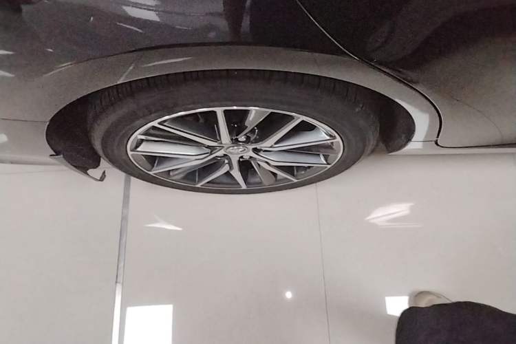 Used Toyota Camry 2021 2.5G Luxury Edition Right Rear Wheel Hub