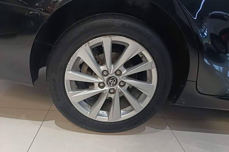 Used Toyota Camry 2021 2.0G Luxury Edition Right Rear Wheel Hub